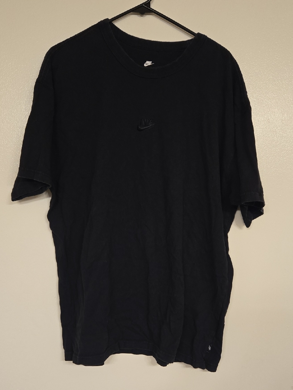 Nike Black Short Sleeve T-Shirt with Subtle Logo